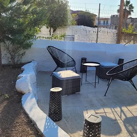 Family House With Garden 3 Min To Beach בית נופש *