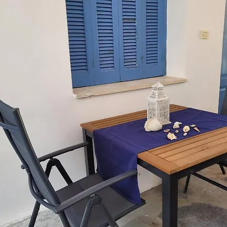 Дом отдыха Family House With Garden 3 Min To Beach Метана