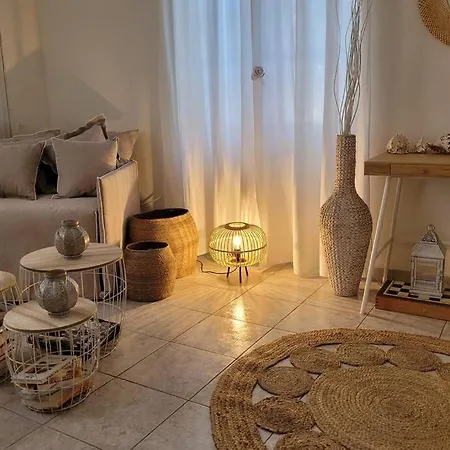 Family House With Garden 3 Min To Beach * Méthana