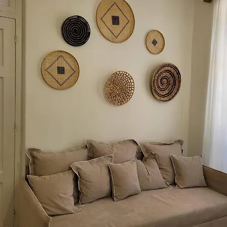 Family House With Garden 3 Min To Beach